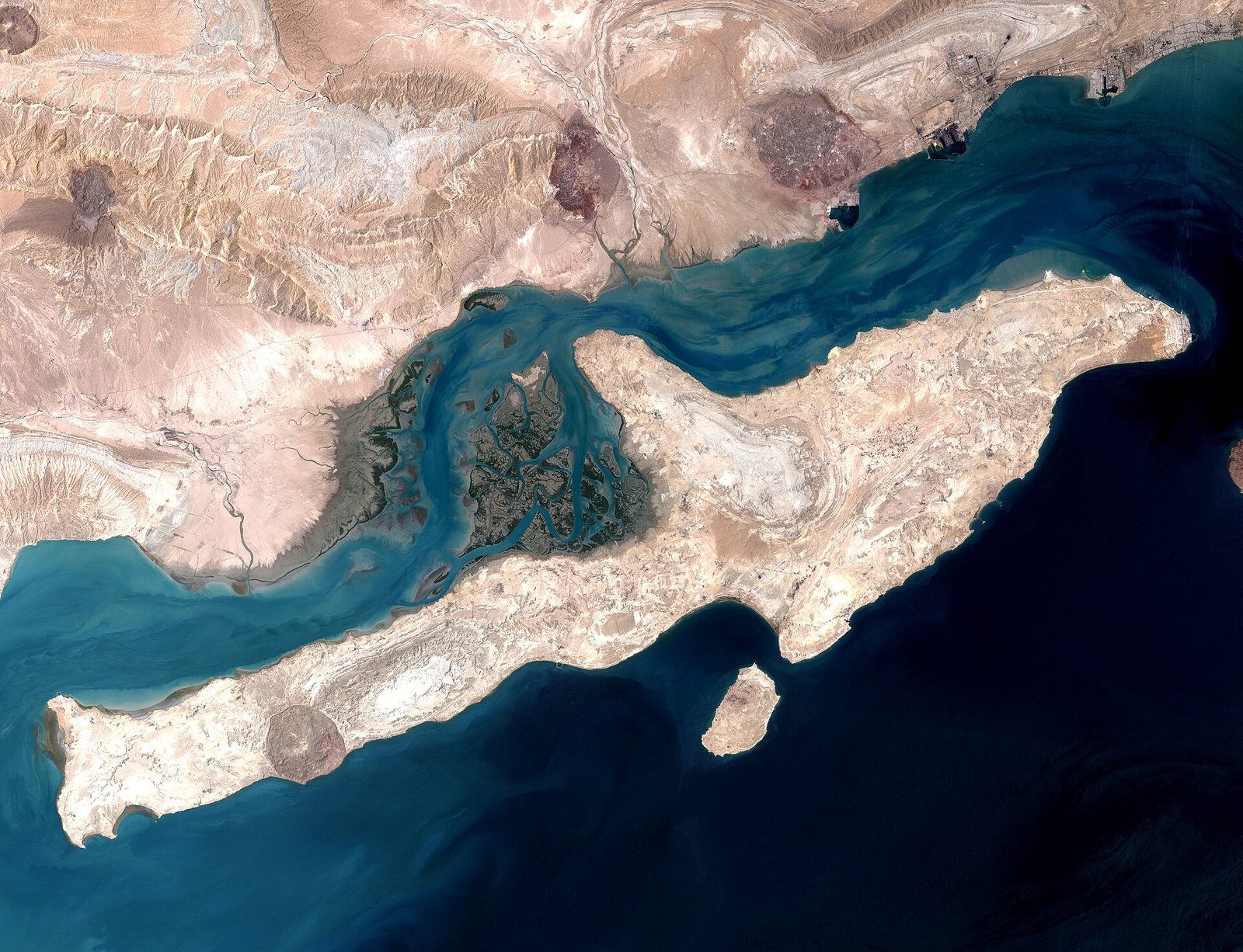 Satellite close-up of Qeshm Island and waterways of the Strait of Hormuz