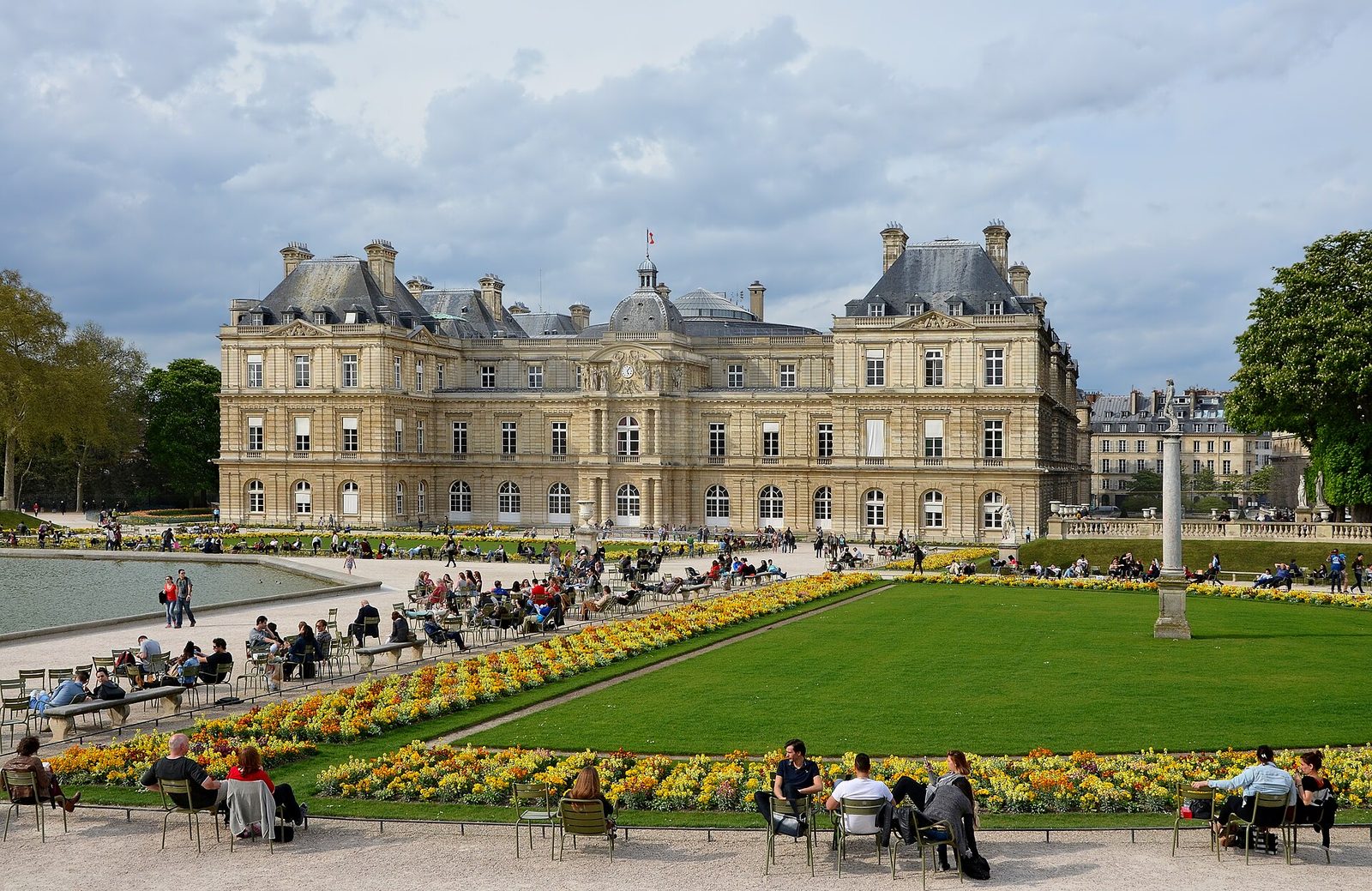 Wide view of Palais du Luxembourg, gardens and people by the pond, Palais du Luxembourg